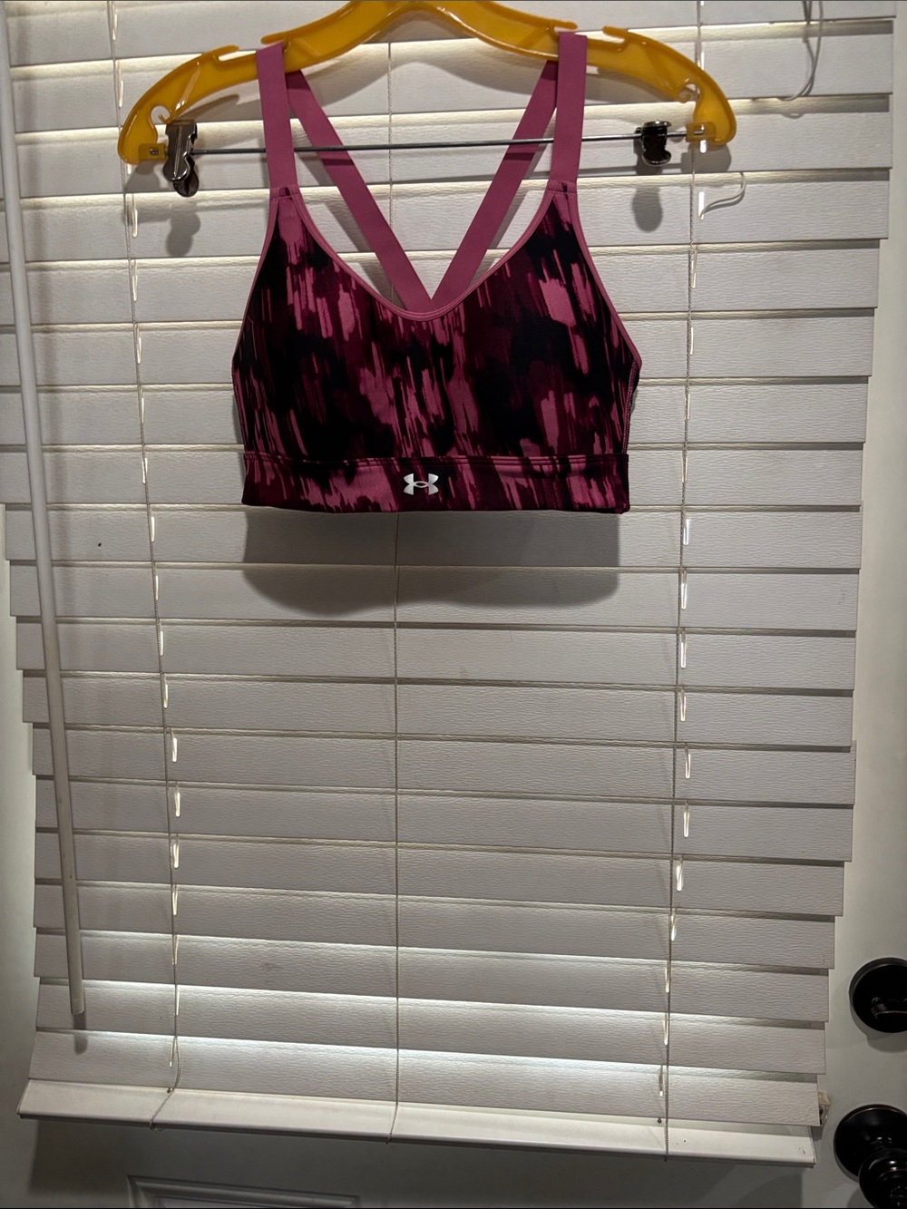 Under Armour Pink & Black Printed Strappy Sports Bra